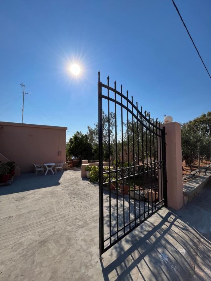 Harry'S House Apartamento Elafonissos Exterior foto